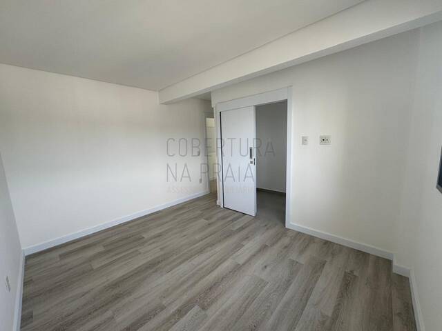 Apartamento tipo (último andar) para Venda em Balneário Camboriú - 4